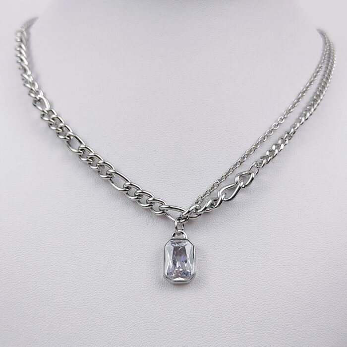 women's double layered design necklace