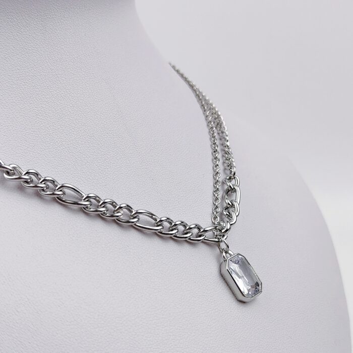 women's double layered design necklace - Image 3