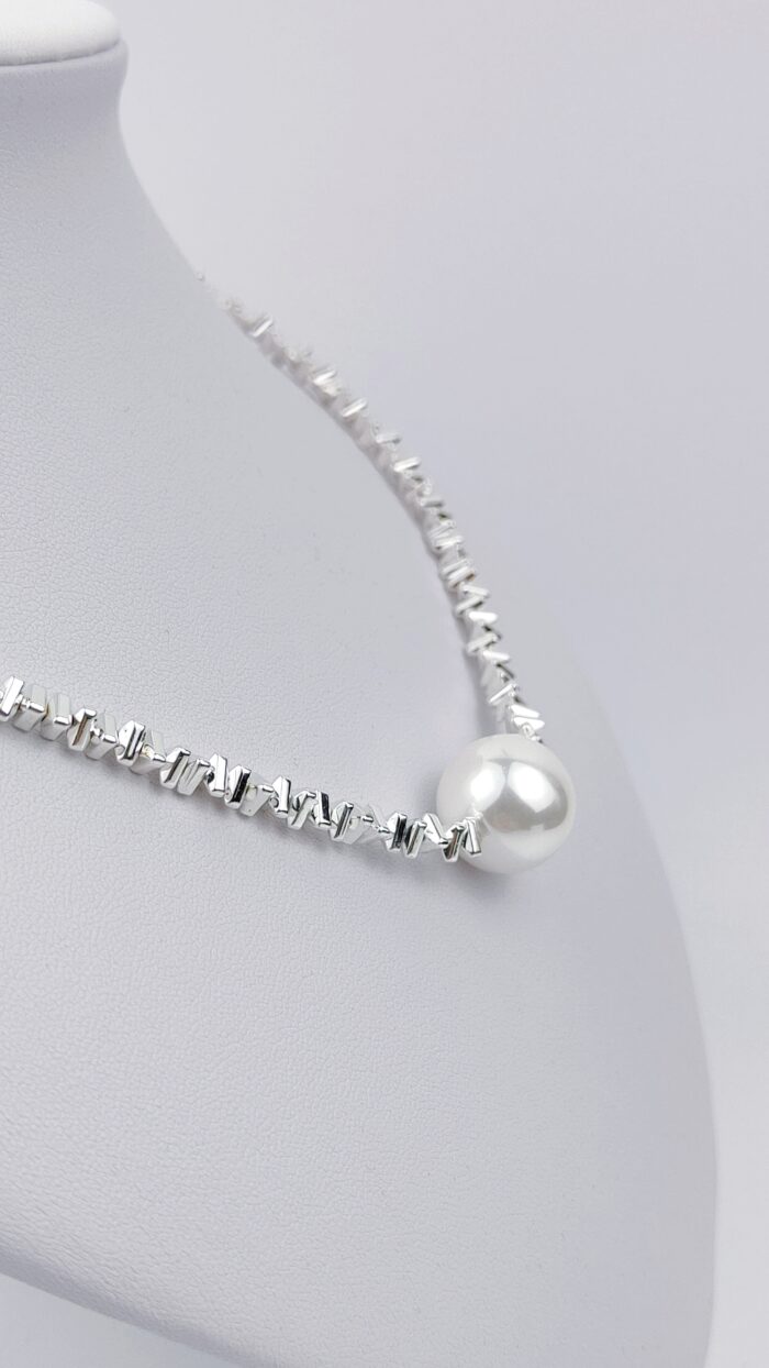 Trendy Geometric Irregular Chain Necklace Pearl Charm Necklace Women - Image 2